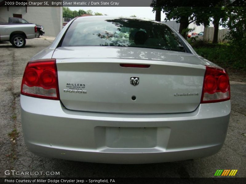 Bright Silver Metallic / Dark Slate Gray 2009 Dodge Charger SE