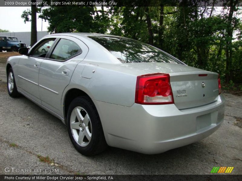 Bright Silver Metallic / Dark Slate Gray 2009 Dodge Charger SE