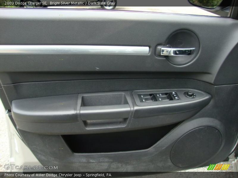 Bright Silver Metallic / Dark Slate Gray 2009 Dodge Charger SE