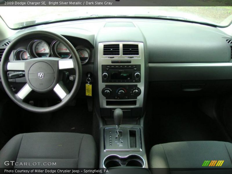Bright Silver Metallic / Dark Slate Gray 2009 Dodge Charger SE