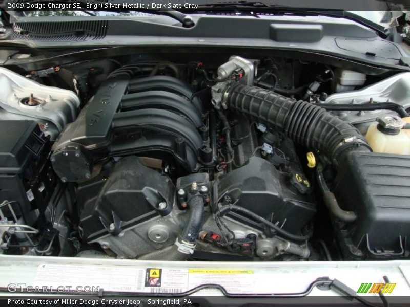 Bright Silver Metallic / Dark Slate Gray 2009 Dodge Charger SE
