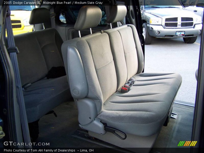 Midnight Blue Pearl / Medium Slate Gray 2005 Dodge Caravan SE
