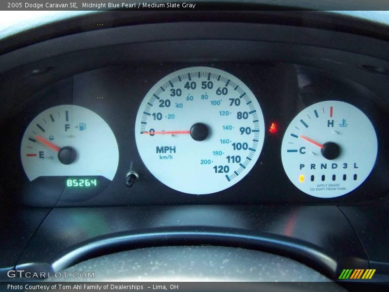 Midnight Blue Pearl / Medium Slate Gray 2005 Dodge Caravan SE