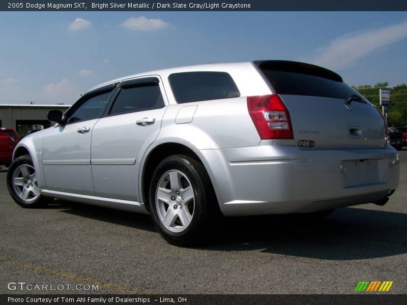 Bright Silver Metallic / Dark Slate Gray/Light Graystone 2005 Dodge Magnum SXT