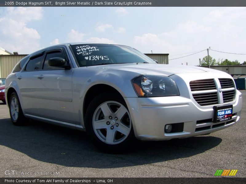 Bright Silver Metallic / Dark Slate Gray/Light Graystone 2005 Dodge Magnum SXT