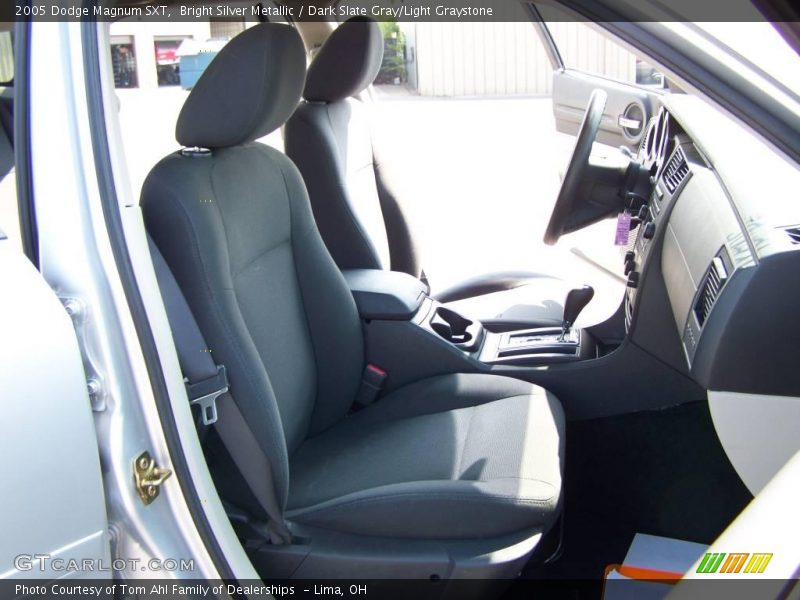 Bright Silver Metallic / Dark Slate Gray/Light Graystone 2005 Dodge Magnum SXT