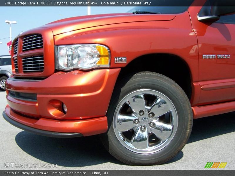 Go ManGo! / Dark Slate Gray 2005 Dodge Ram 1500 SLT Daytona Regular Cab 4x4
