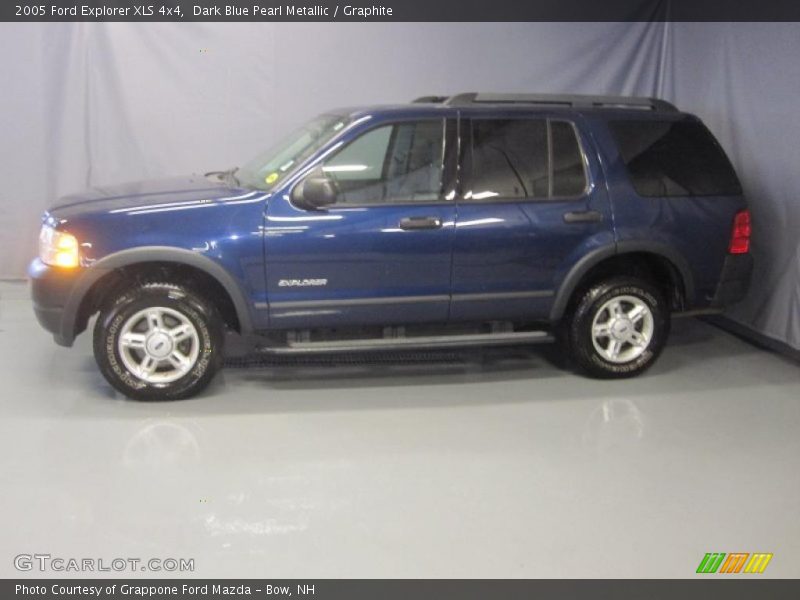 Dark Blue Pearl Metallic / Graphite 2005 Ford Explorer XLS 4x4