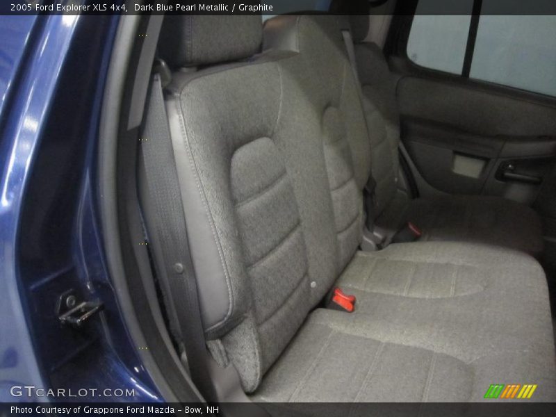 Dark Blue Pearl Metallic / Graphite 2005 Ford Explorer XLS 4x4