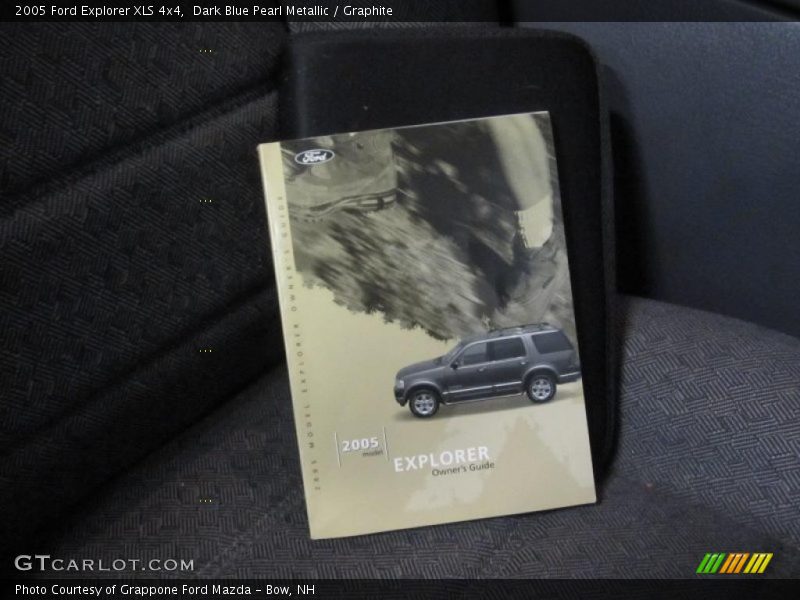 Dark Blue Pearl Metallic / Graphite 2005 Ford Explorer XLS 4x4