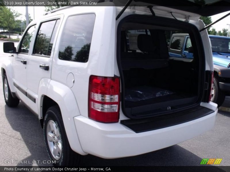Stone White / Dark Slate Gray 2010 Jeep Liberty Sport