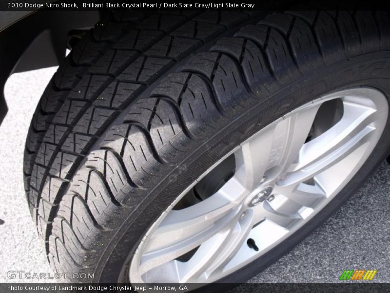 Brilliant Black Crystal Pearl / Dark Slate Gray/Light Slate Gray 2010 Dodge Nitro Shock