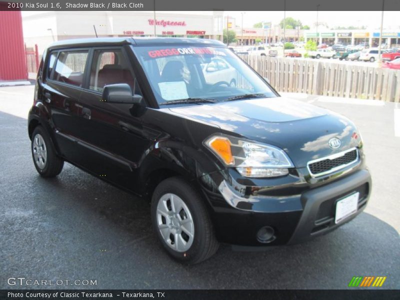 Shadow Black / Black Cloth 2010 Kia Soul 1.6