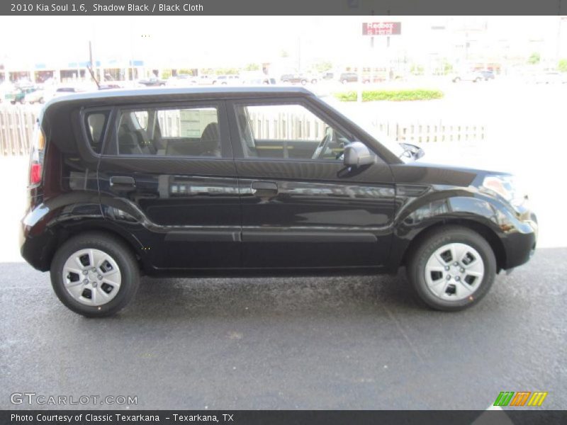Shadow Black / Black Cloth 2010 Kia Soul 1.6
