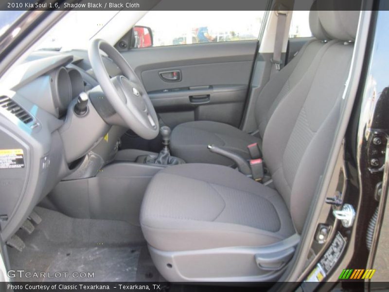 Shadow Black / Black Cloth 2010 Kia Soul 1.6