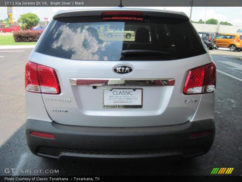 Bright Silver / Black 2011 Kia Sorento EX V6