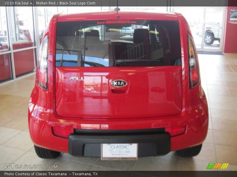 Molten Red / Black Soul Logo Cloth 2010 Kia Soul +