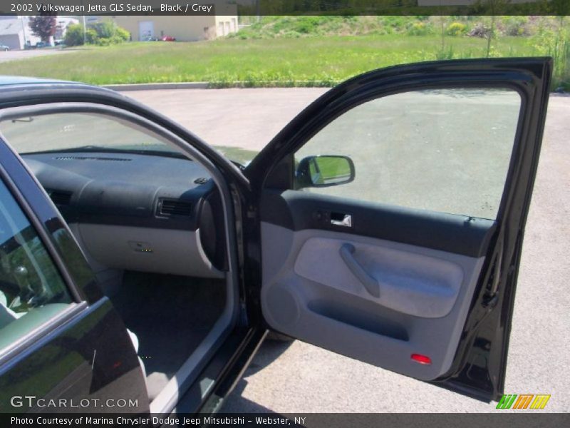 Black / Grey 2002 Volkswagen Jetta GLS Sedan
