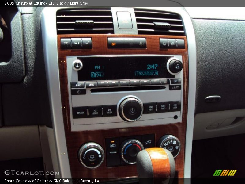 Black / Light Gray 2009 Chevrolet Equinox LT