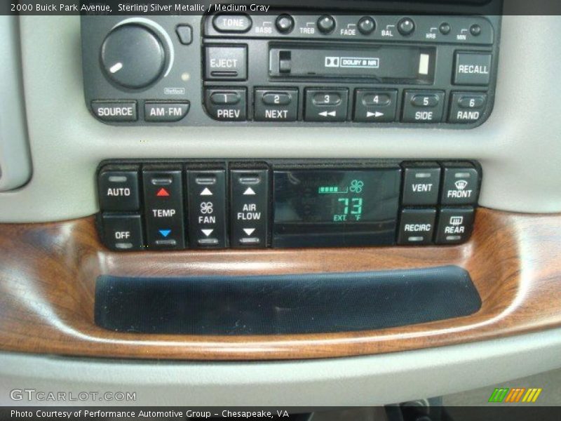 Sterling Silver Metallic / Medium Gray 2000 Buick Park Avenue