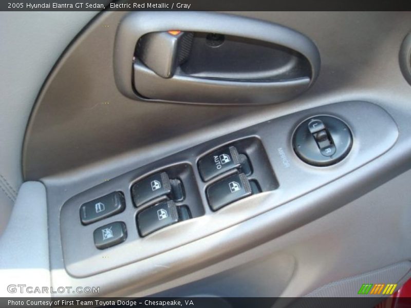 Electric Red Metallic / Gray 2005 Hyundai Elantra GT Sedan
