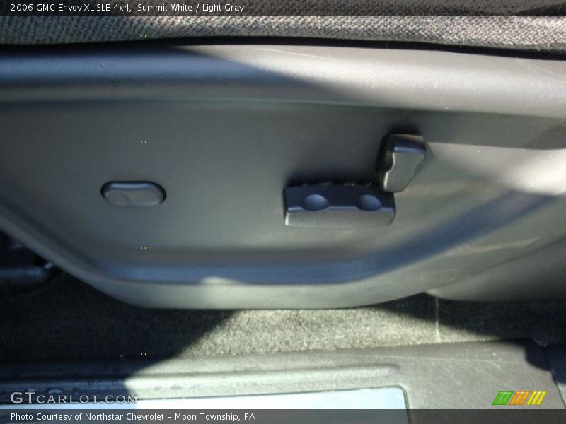Summit White / Light Gray 2006 GMC Envoy XL SLE 4x4