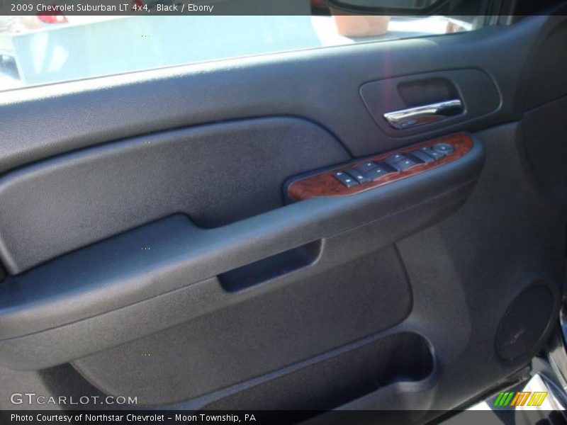 Black / Ebony 2009 Chevrolet Suburban LT 4x4