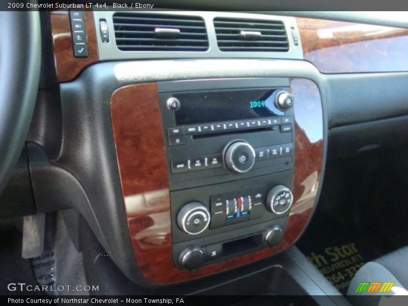 Black / Ebony 2009 Chevrolet Suburban LT 4x4