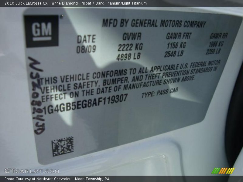 White Diamond Tricoat / Dark Titanium/Light Titanium 2010 Buick LaCrosse CX
