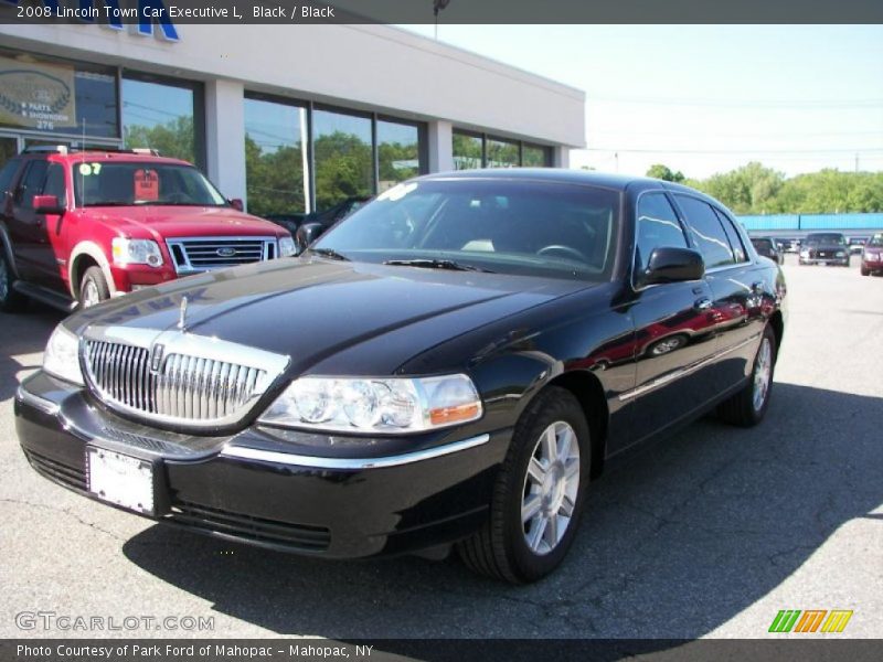 Black / Black 2008 Lincoln Town Car Executive L