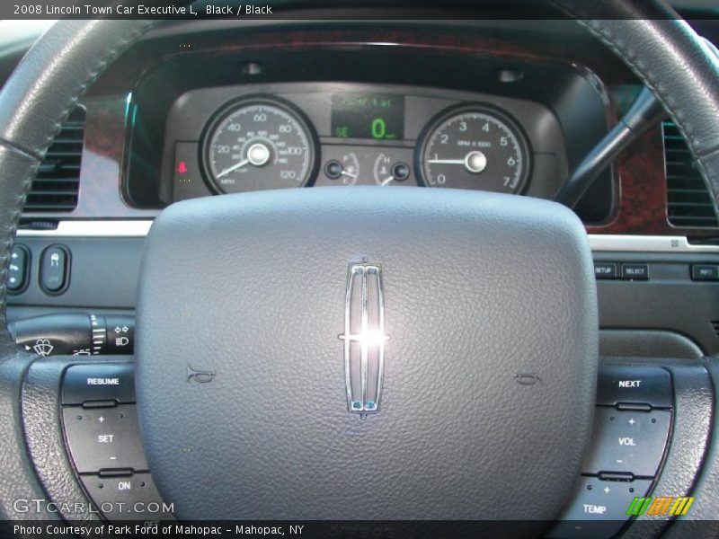 Black / Black 2008 Lincoln Town Car Executive L