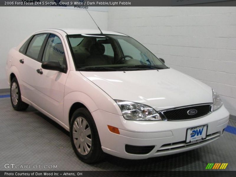 Cloud 9 White / Dark Pebble/Light Pebble 2006 Ford Focus ZX4 S Sedan