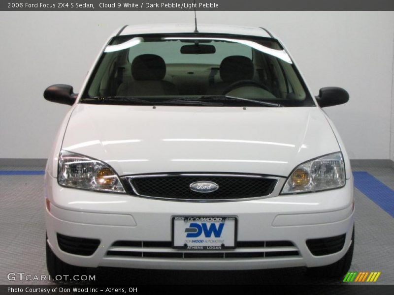 Cloud 9 White / Dark Pebble/Light Pebble 2006 Ford Focus ZX4 S Sedan