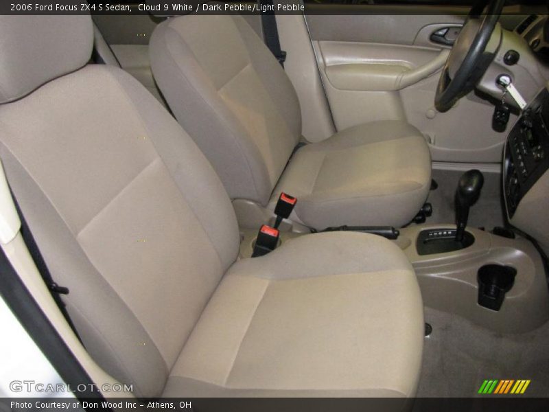 Cloud 9 White / Dark Pebble/Light Pebble 2006 Ford Focus ZX4 S Sedan
