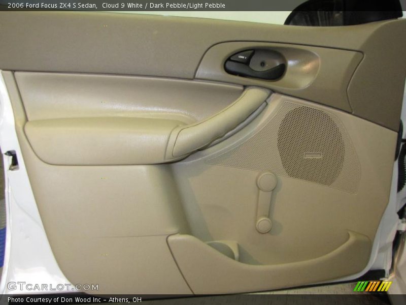 Cloud 9 White / Dark Pebble/Light Pebble 2006 Ford Focus ZX4 S Sedan