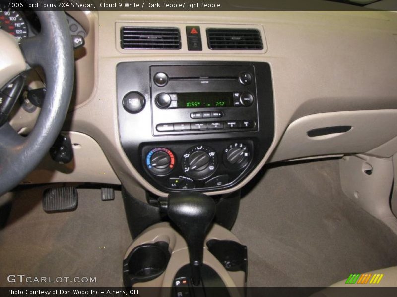 Cloud 9 White / Dark Pebble/Light Pebble 2006 Ford Focus ZX4 S Sedan