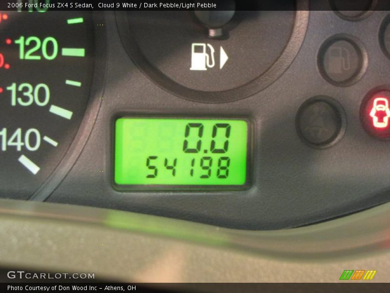 Cloud 9 White / Dark Pebble/Light Pebble 2006 Ford Focus ZX4 S Sedan