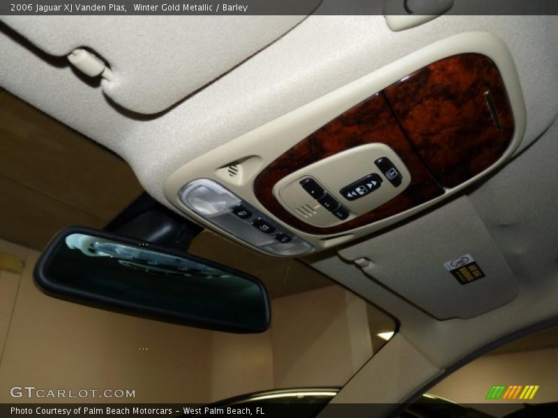 Winter Gold Metallic / Barley 2006 Jaguar XJ Vanden Plas