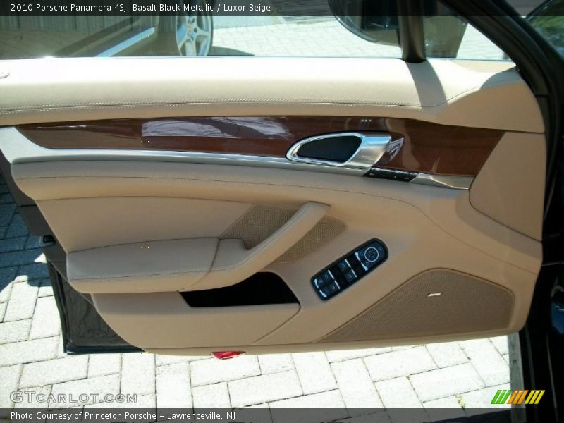 Basalt Black Metallic / Luxor Beige 2010 Porsche Panamera 4S