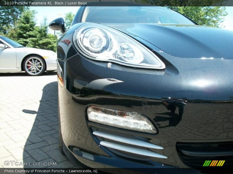 Black / Luxor Beige 2010 Porsche Panamera 4S