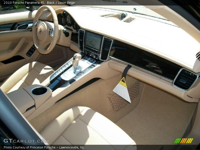 Black / Luxor Beige 2010 Porsche Panamera 4S