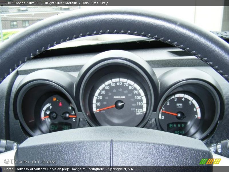 Bright Silver Metallic / Dark Slate Gray 2007 Dodge Nitro SLT