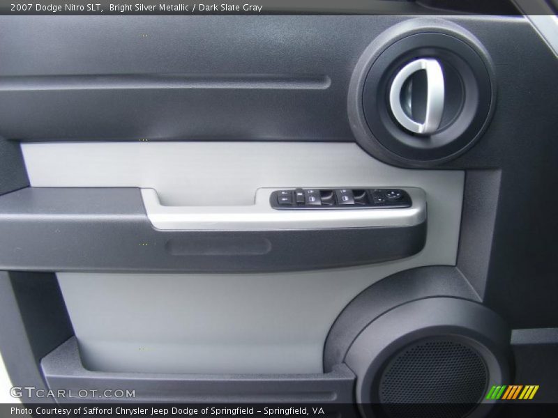 Bright Silver Metallic / Dark Slate Gray 2007 Dodge Nitro SLT