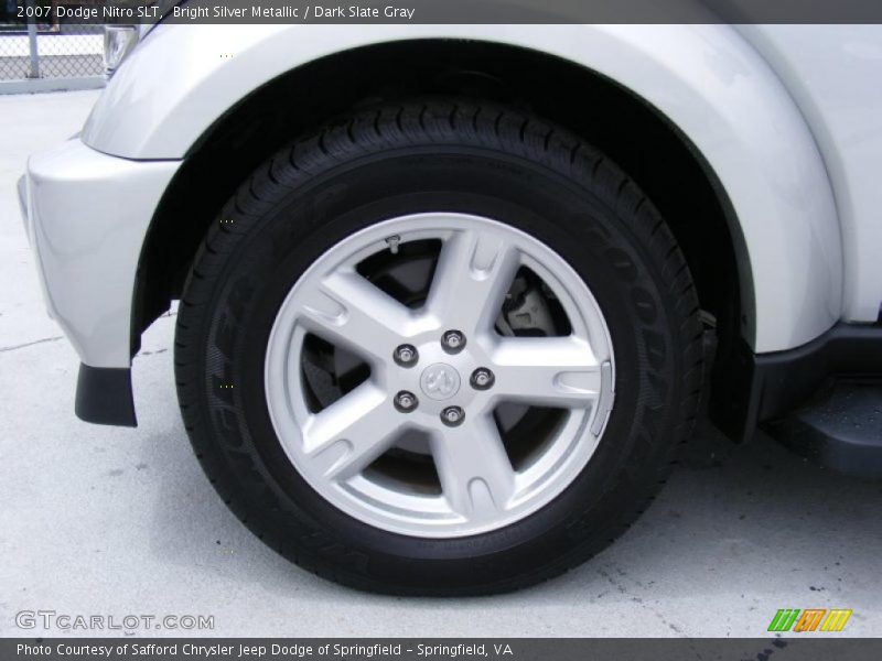 Bright Silver Metallic / Dark Slate Gray 2007 Dodge Nitro SLT