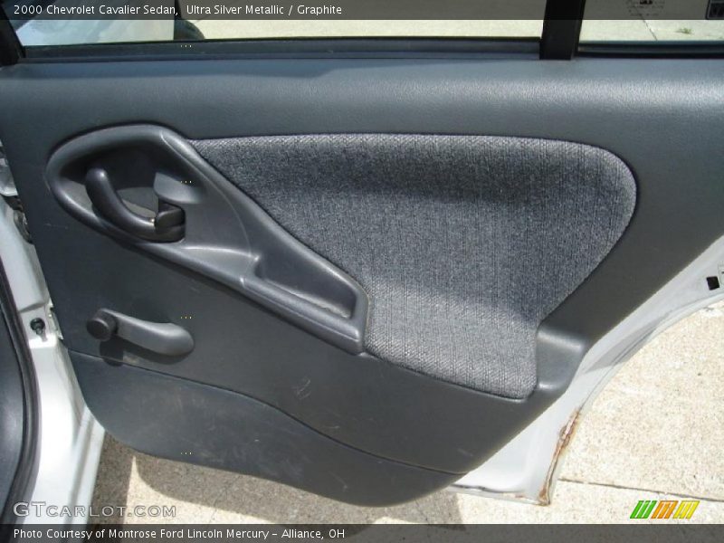 Ultra Silver Metallic / Graphite 2000 Chevrolet Cavalier Sedan