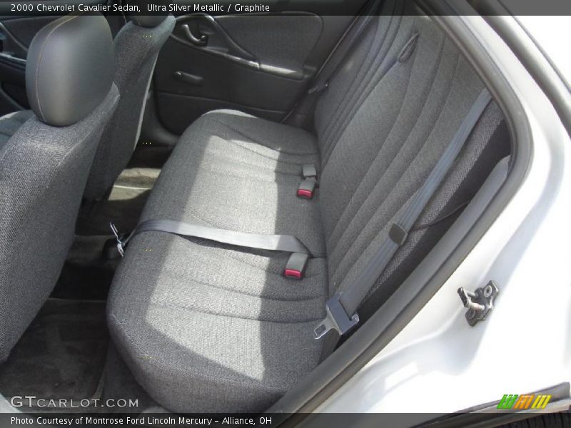 Ultra Silver Metallic / Graphite 2000 Chevrolet Cavalier Sedan