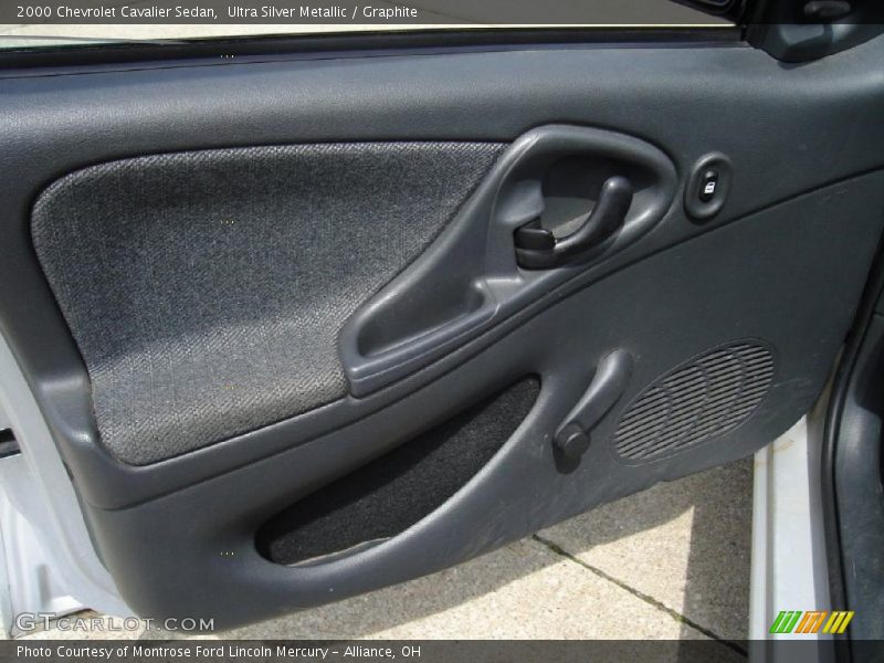 Ultra Silver Metallic / Graphite 2000 Chevrolet Cavalier Sedan