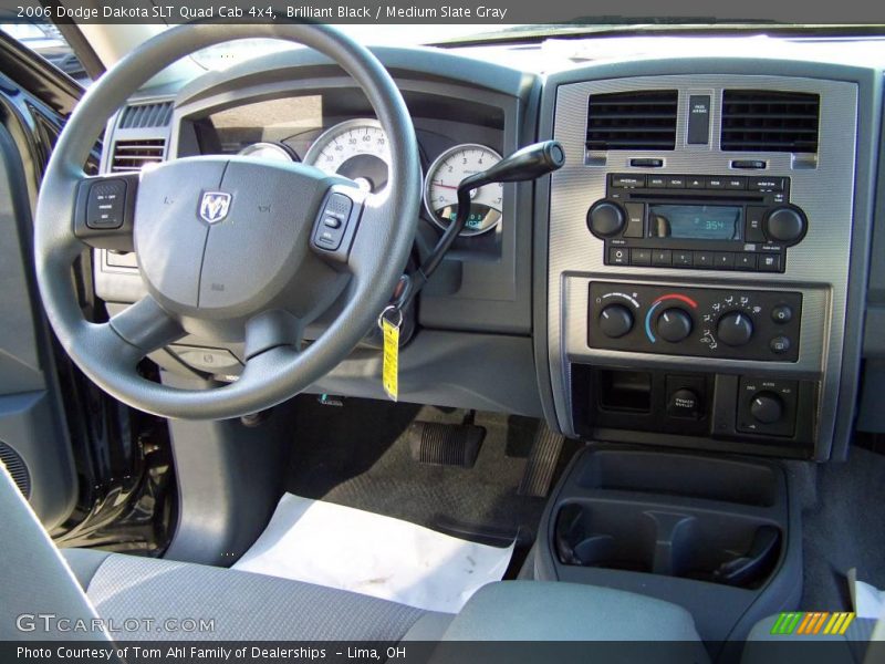 Brilliant Black / Medium Slate Gray 2006 Dodge Dakota SLT Quad Cab 4x4