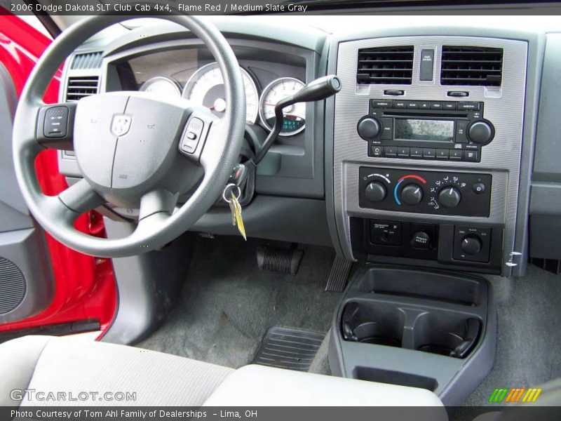 Flame Red / Medium Slate Gray 2006 Dodge Dakota SLT Club Cab 4x4