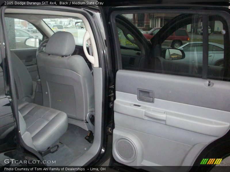 Black / Medium Slate Gray 2005 Dodge Durango SXT 4x4